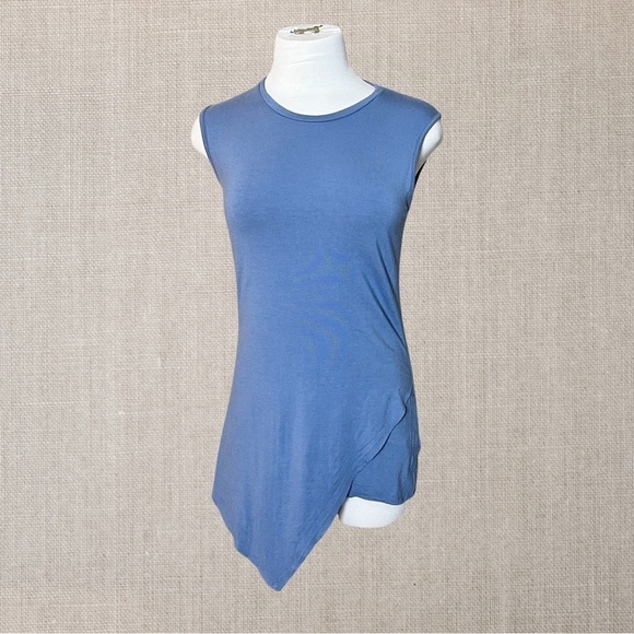 Harve Benard Tops - HARVE Benard Asymmetrical Length Sleeveless Top